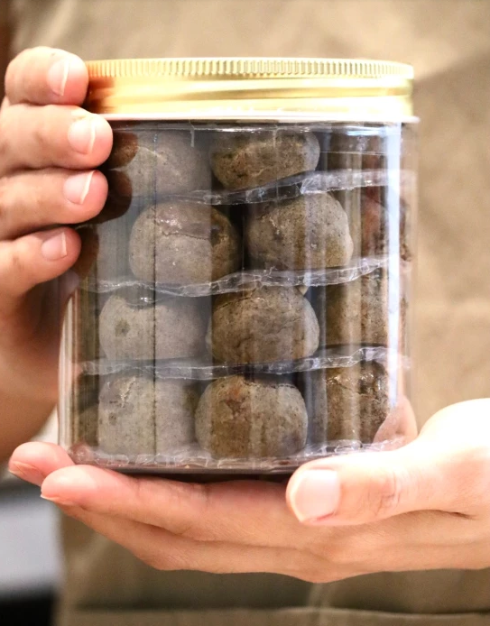 Osmanthus Oolong Pineapple Balls