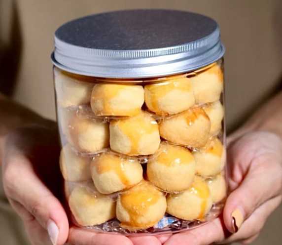 Signature Pineapple Ball